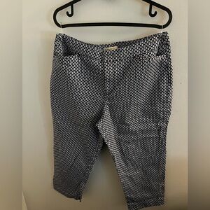Coldwater Creek Size 10 patterned capris